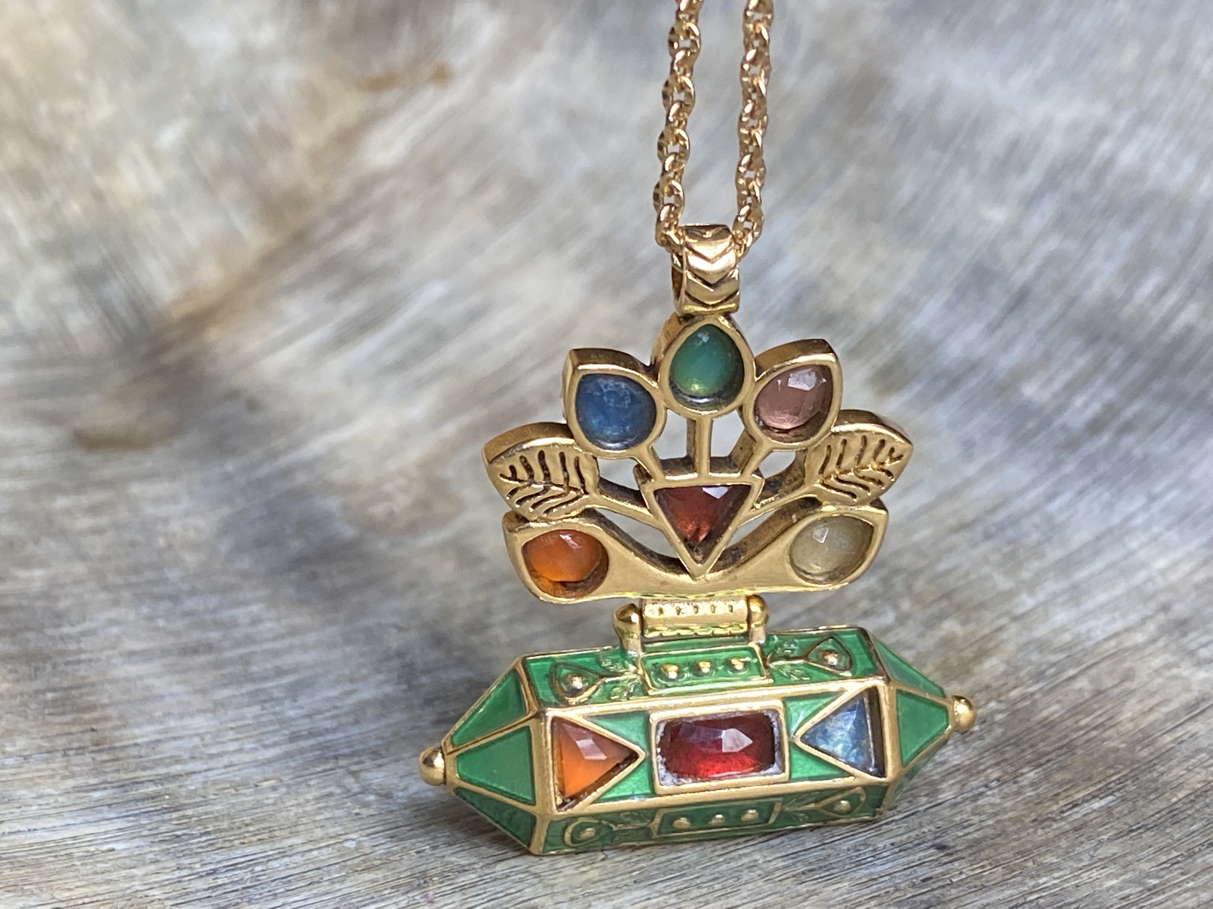 Collier talisman coloré - Dolita Select store de bijoux de créateurs  français